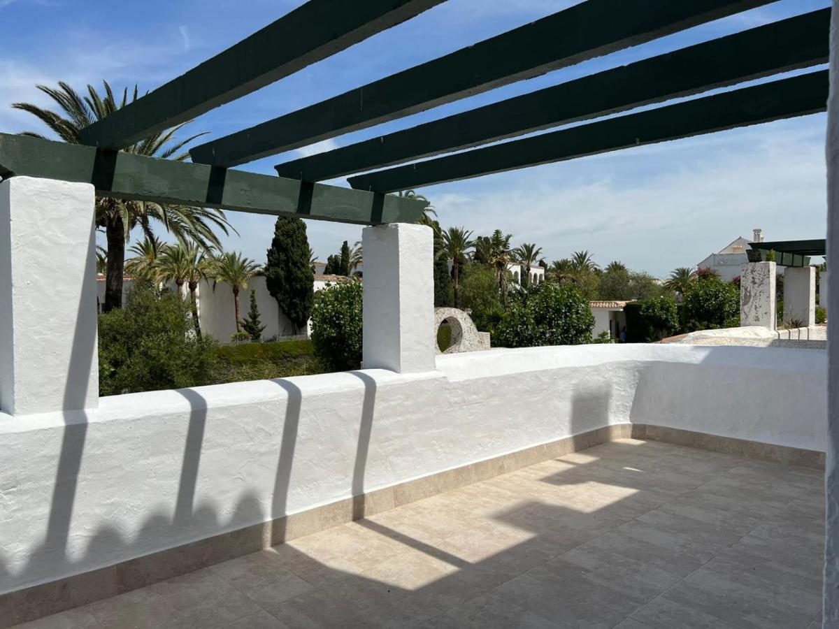 Ferienwohnung Atlanterra Pueblo Donkey - Piscina, Parking Zahara de los Atunes Exterior foto